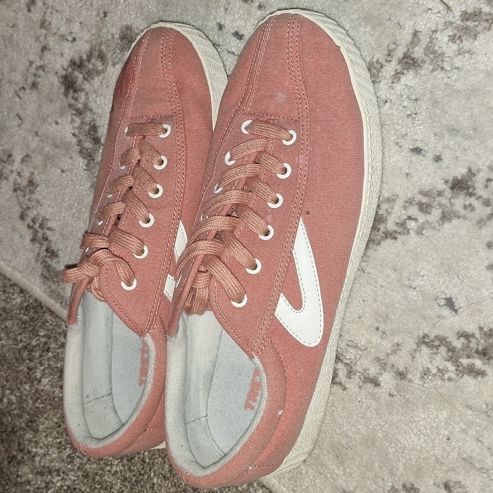 Tretorn Nylite Rose Gold Sneakers-Size 9.5